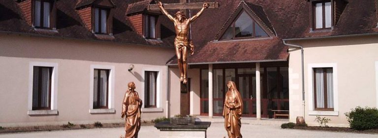 Mérigny, Fraternité de la Transfiguration