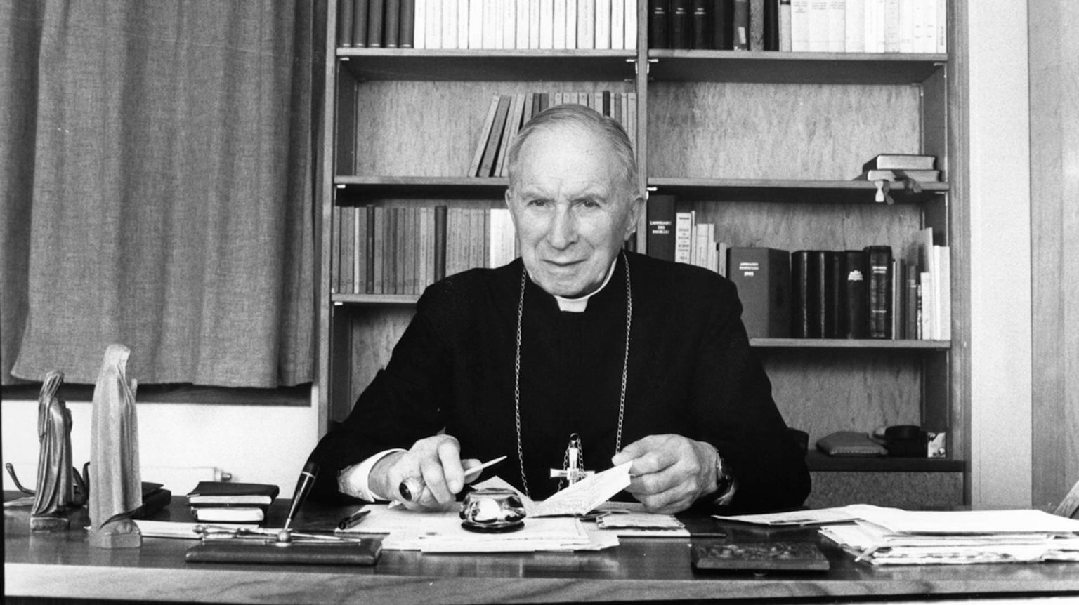 Mgr Lefebvre • La Porte Latine